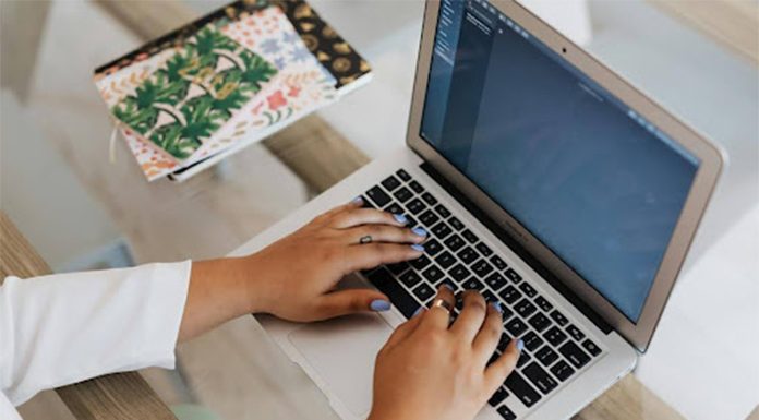 Benefits of Outsourcing Transcription Services
