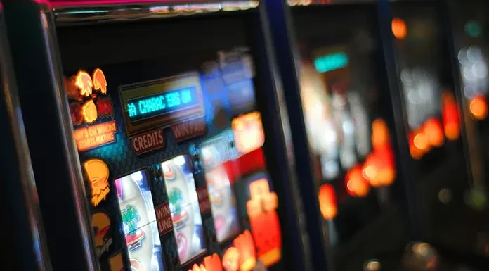 Will Live Slots Streaming Rival eSports in the Near Future
